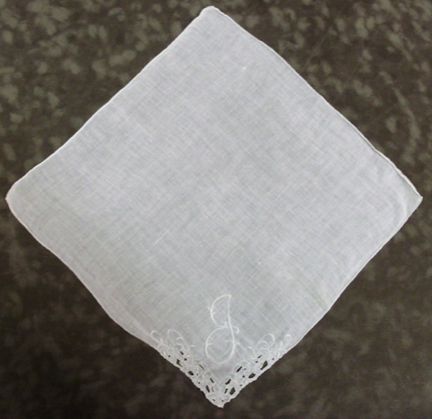 13.5 X 14 WHITE LINEN

EYELET and EMBROIDERED

MOMOGRAMMED " J "

$5.00